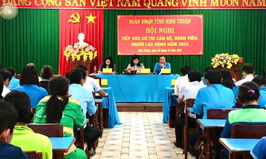 Hội nghị tiếp xúc cử tri cán bộ, đoàn viên, người lao động tỉnh Ninh Thuận nhận được nhiều ý kiến về bảo hiểm thất nghiệp. Ảnh: Phương Linh