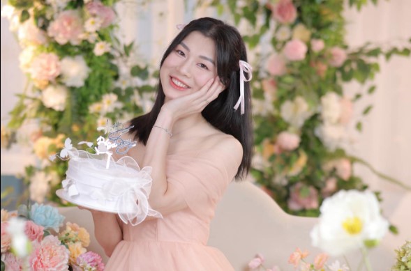 Phụ công Phạm Thị Hiền sinh nhật tuổi 25. Ảnh: FBNV