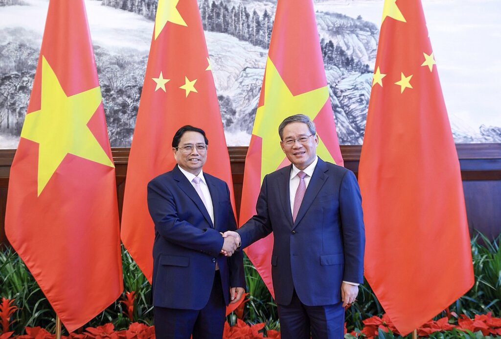 Thủ tướng Chính phủ Phạm Minh Chính và Thủ tướng Lý Cường trong cuộc hội đàm ngày 24.6.2024, tại thành phố Đại Liên, tỉnh Liêu Ninh, Trung Quốc. Ảnh: VGP