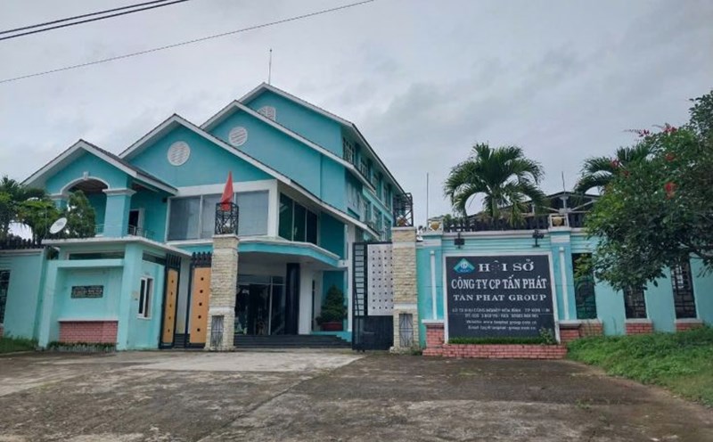 Tan Phat Joint Stock Company in Kon Tum specializes in hydropower construction, and is late in paying social insurance of billions of dong for its employees. Photo: THANH TUAN