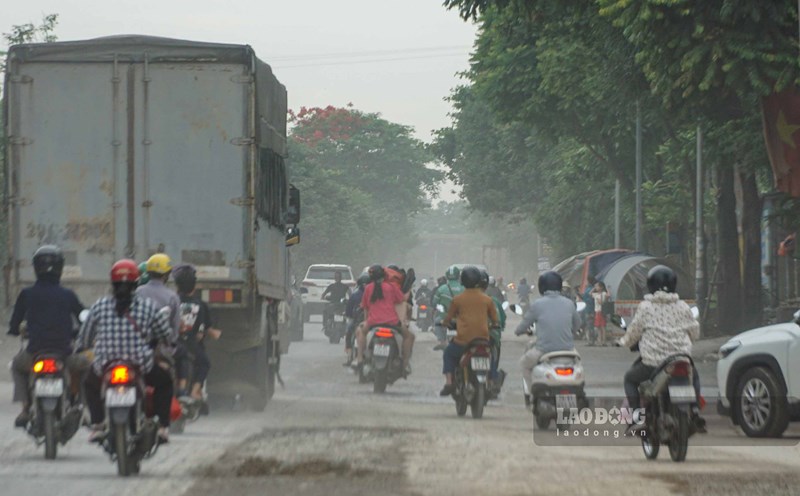 Khoi bui do xay dung va tu cac phuong tien ca nhan gay o nhiem khong khi. Anh: The Ky