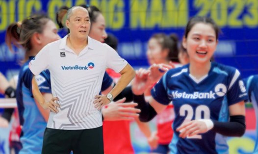 Huấn luyện viên Nguyễn Tuấn Kiệt hướng tới mục tiêu nằm trong top 5 cùng đội VietinBank ở giải vô địch quốc gia 2024. Ảnh: Bóng chuyền Việt Nam/DP