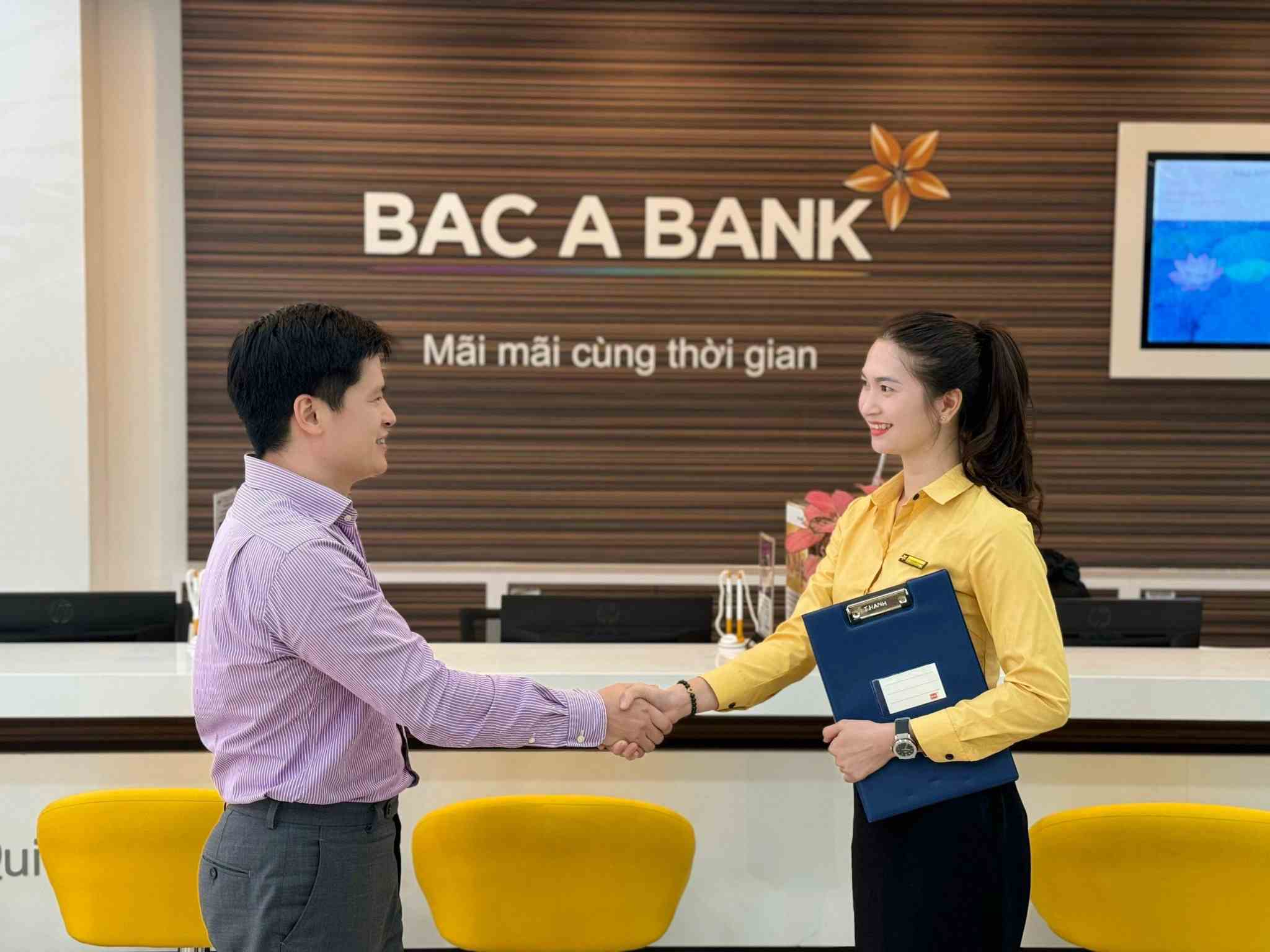 Lai vay uu dai - Giai phap tai chinh kip thoi ho tro khach hang vung bao lu. Anh: Bac A