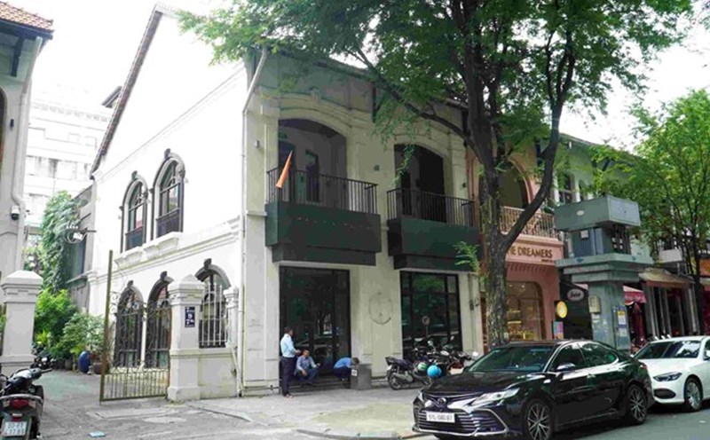 Starbucks Reserve Hàn Thuyên trả lại mặt bằng bán lẻ tại trung tâm quận 1. Ảnh: Ngọc Lê