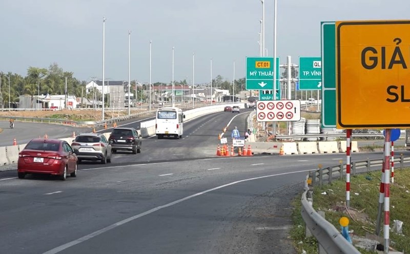 Adjusting the investment policy for the construction of the My Thuan - Can Tho expressway. Photo: Ta Quang
