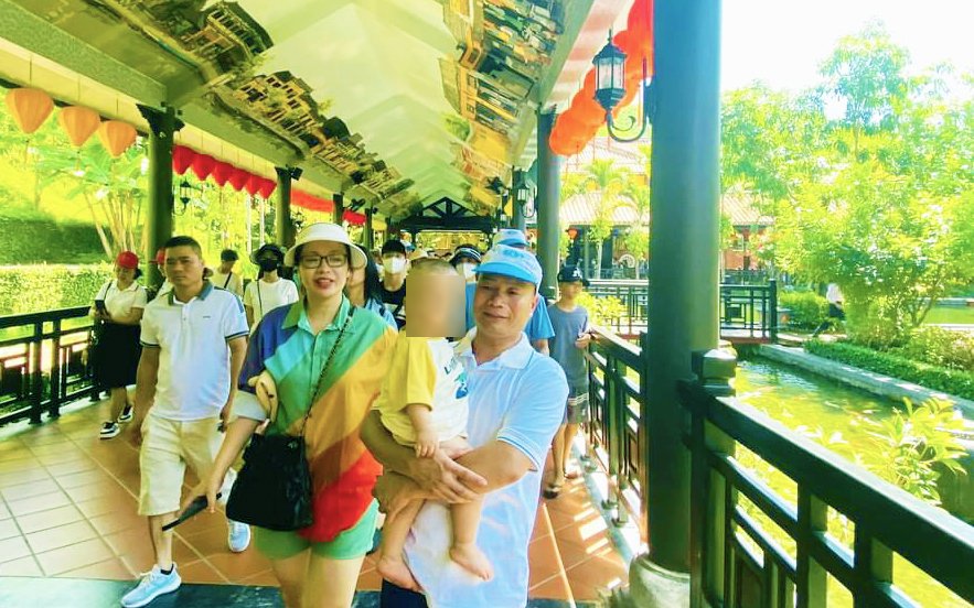 Công ty than Mạo Khê đã tổ chức chương trình tham quan, nghỉ mát năm 2024 đối với gia đình công nhân. Ảnh: Công đoàn TKV