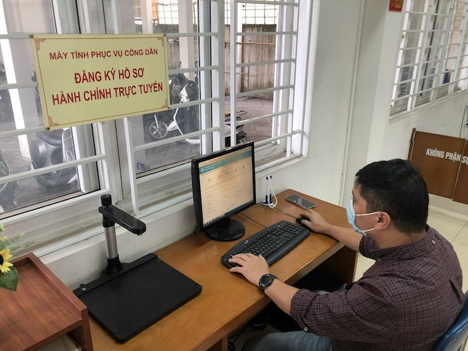 The positions and titles of commune-level cadres and civil servants have been specifically stipulated in Article 61 of the 2008 Law on Cadres and Civil Servants (amended and supplemented in 2019). Illustration photo: Luong Hanh