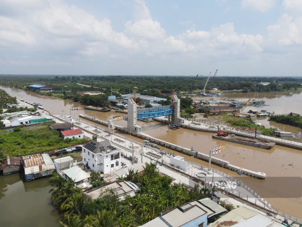 The construction volume of the Nguyen Tan Thanh culvert project has reached more than 99%. It is expected that the project will be handed over by the end of October 2024. Photo: Thanh Nhan