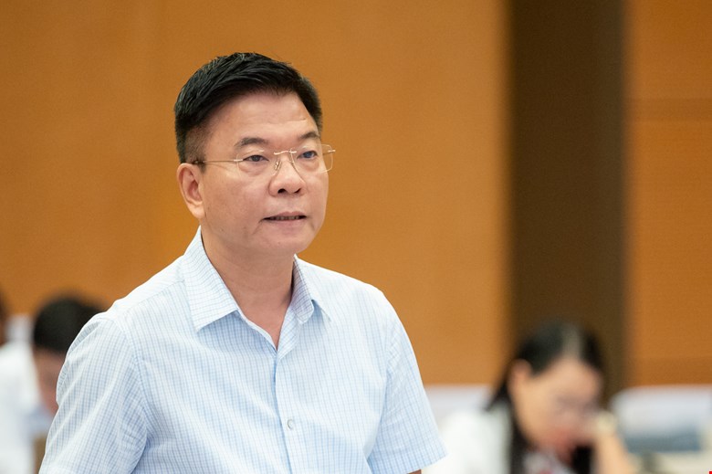 Deputy Prime Minister Le Thanh Long is the Head of State Direction on Tourism. Photo: Quochoi.vn