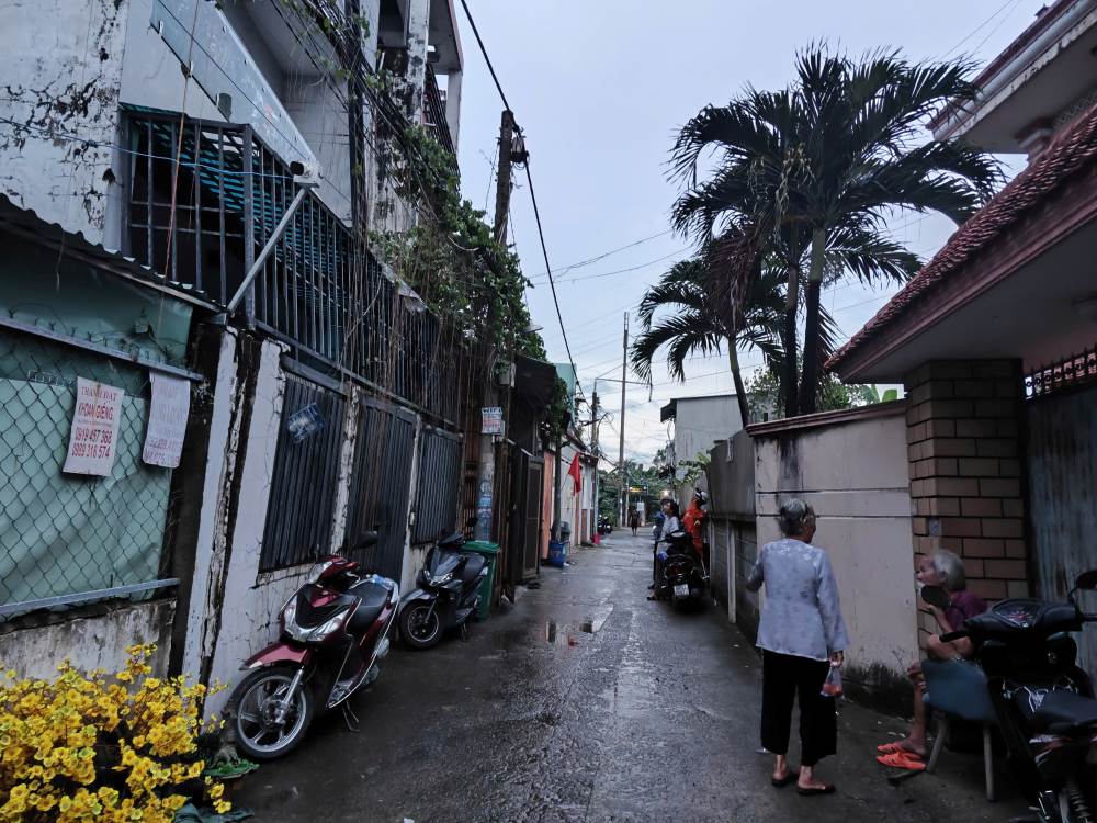 Hiện trường ngôi nhà, nơi người đàn ông tử vong trên sân thượng ở TP Thủ Đức.