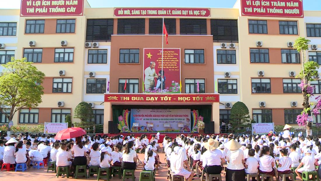 Ly Tu Trong Primary School, Mong Cai. Photo: Mong Cai Information Public Security