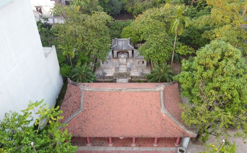 Panoramic view of the mausoleum where Duke Pham Don Nghi rests.