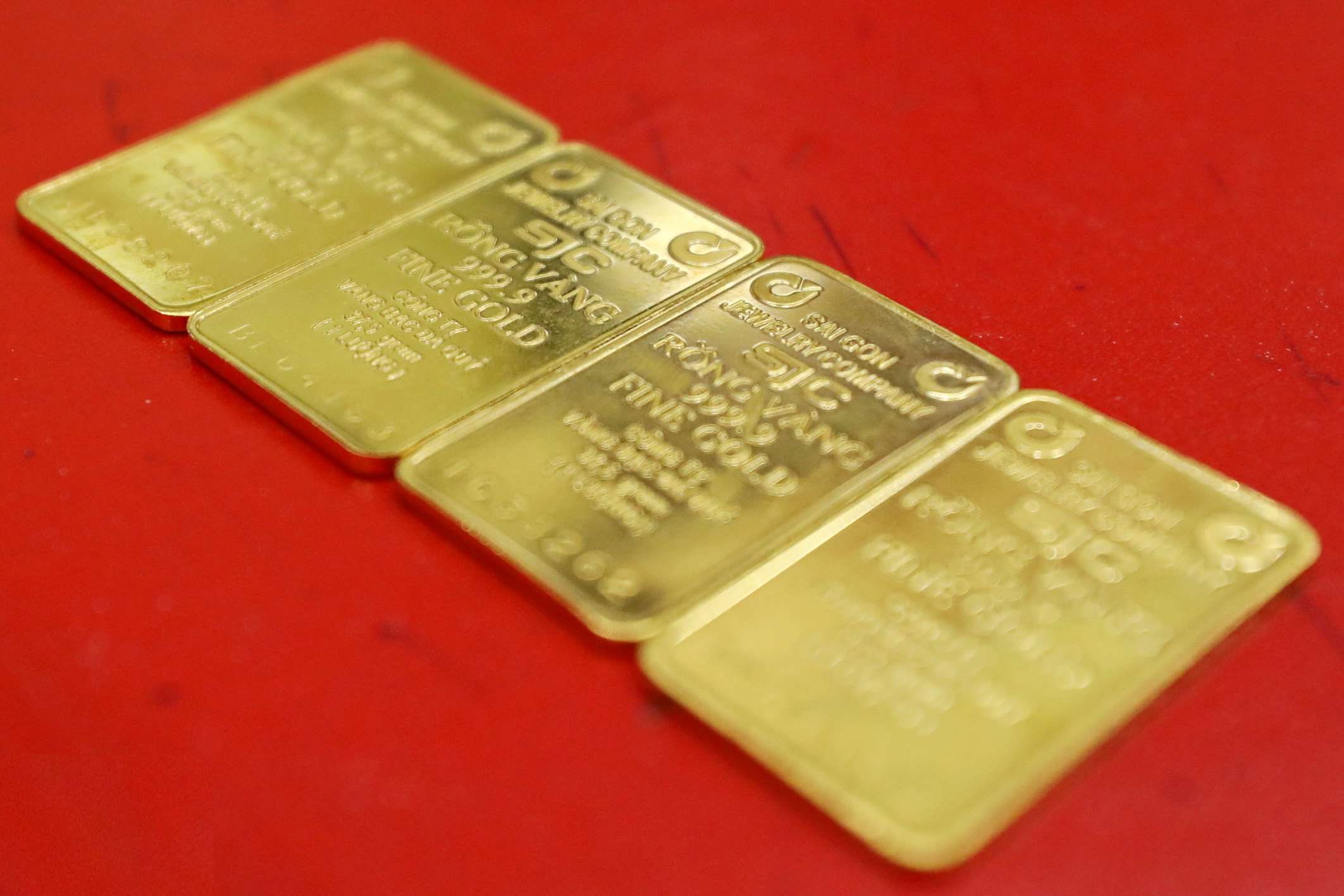 Domestic gold prices fell sharply today. Illustration photo: Phan Anh