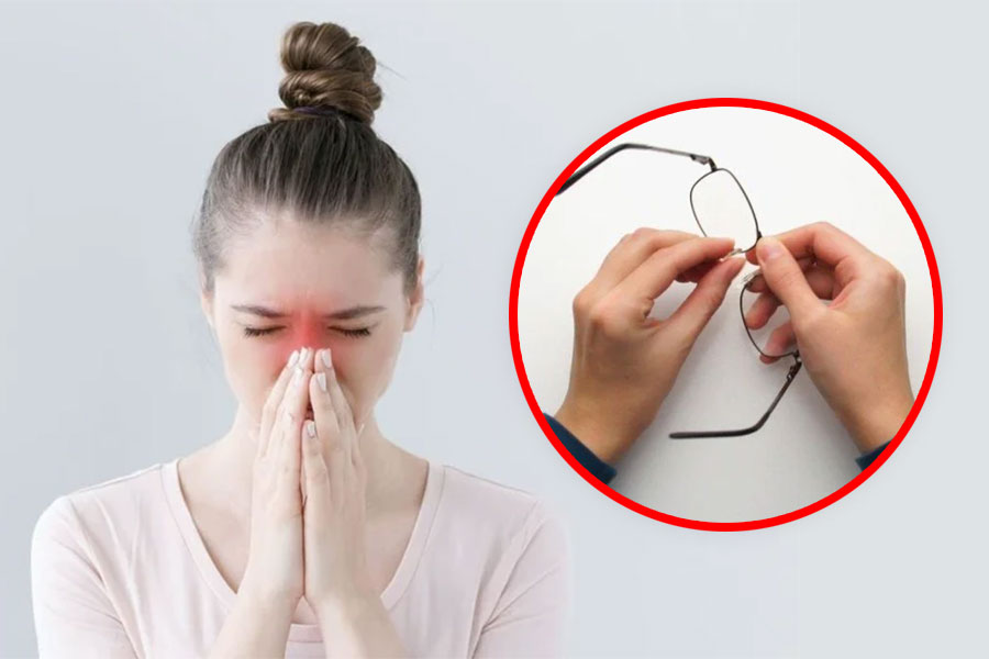 Tips to effectively remove nose lines caused by wearing glasses. Graphics: Tuan Anh.