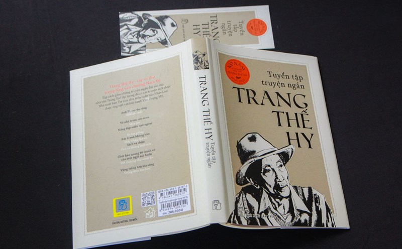 Collection of short stories by writer Trang The Hy. Photo: Publishing House