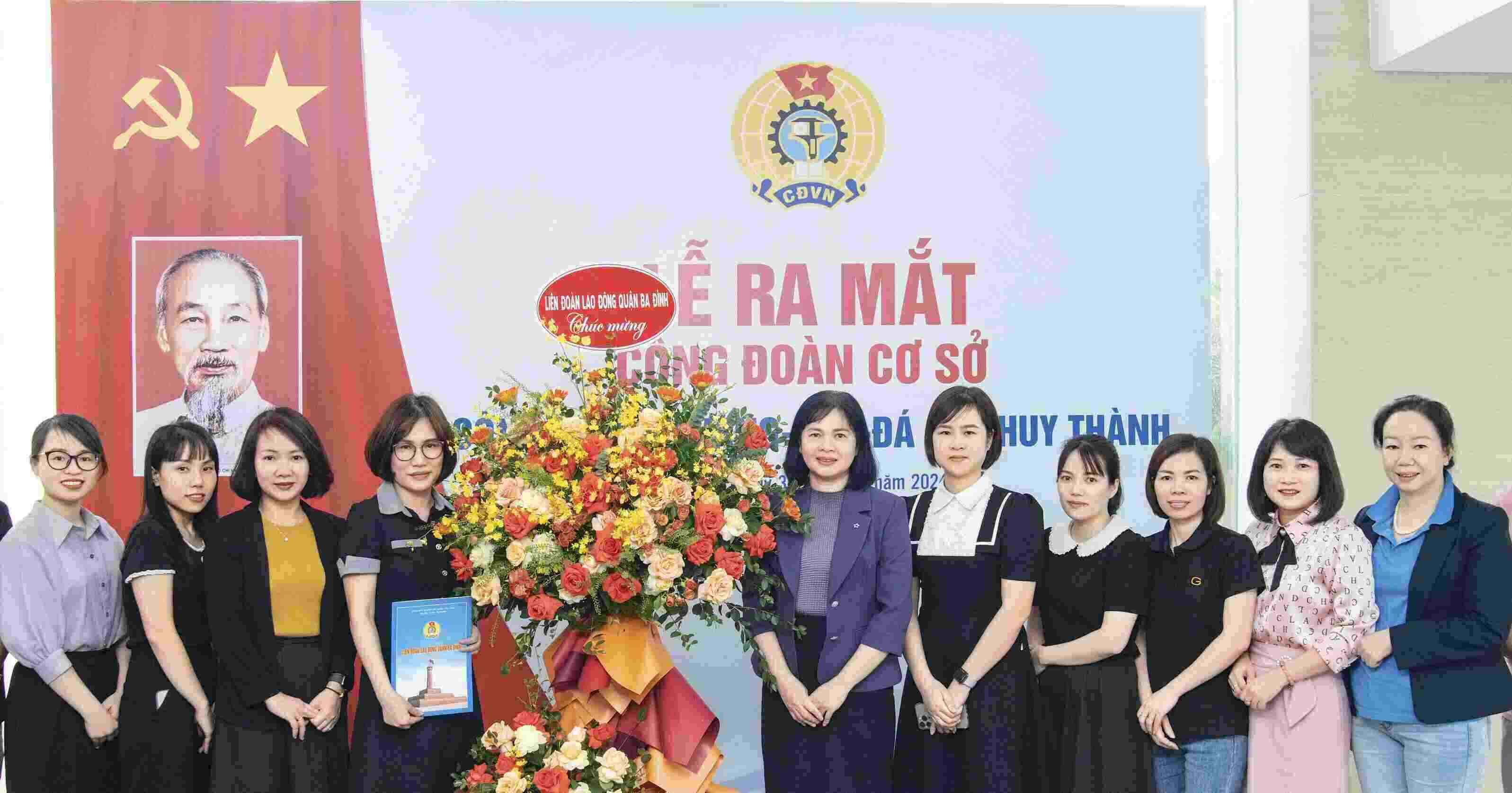 Launching ceremony of the Trade Union of Huy Thanh Gold - Silver - Gemstone Company Limited. Photo: Trade Union