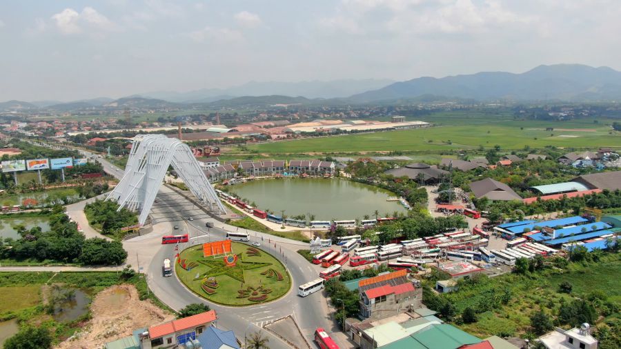 Panoramic view of the provincial gate area, Dong Trieu city. Photo: Doan Hung