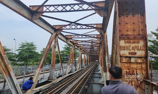 Nghiên cứu sửa chữa cầu Long Biên theo hướng bảo tồn. Ảnh: Minh Hạnh