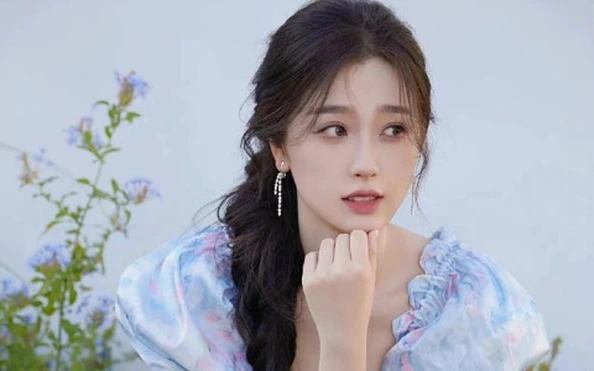 Actress Yu Shuxin has been involved in many dating rumors. Photo: Weibo