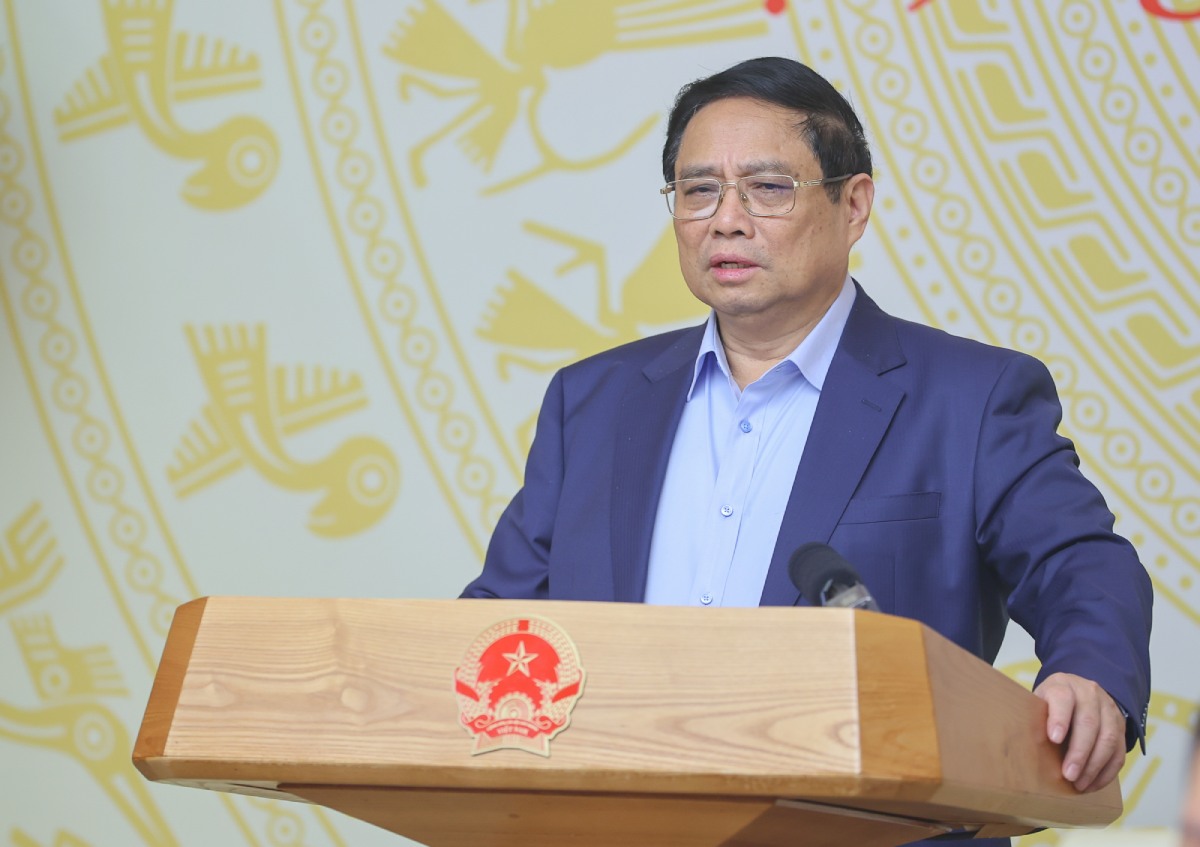 Prime Minister Pham Minh Chinh, Head of the Central Steering Committee for the elimination of temporary and dilapidated houses nationwide, chaired the first meeting of the Steering Committee. Photo: VGP/Nhat Bac