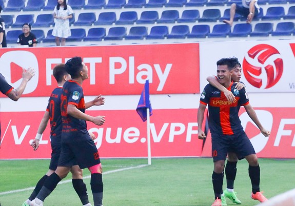 Phu Dong Ninh Binh Club won 2-0 against Ba Ria Vung Tau in round 3 of the 2024-2025 National First Division. Photo: PDNB FC