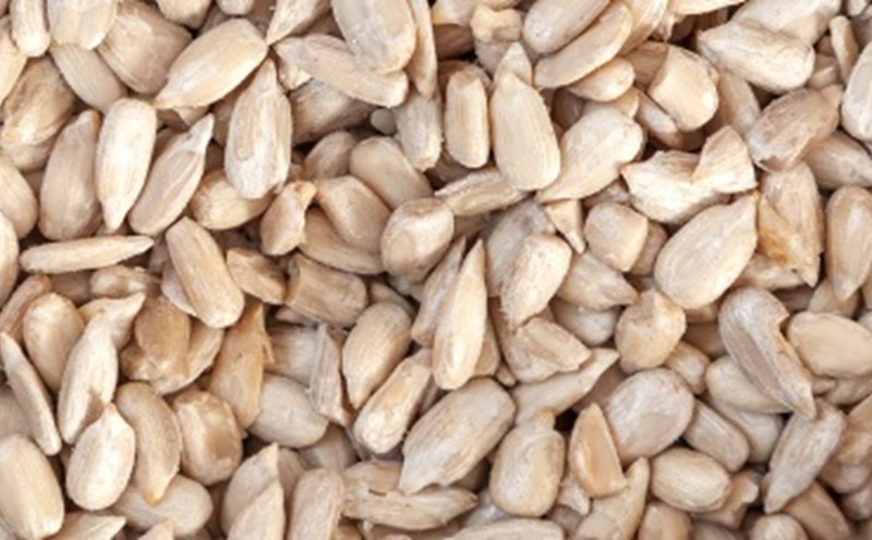 A reasonable diet combining sunflower seeds will support weight loss and supplement omega-3. Photo: Kieu Vu