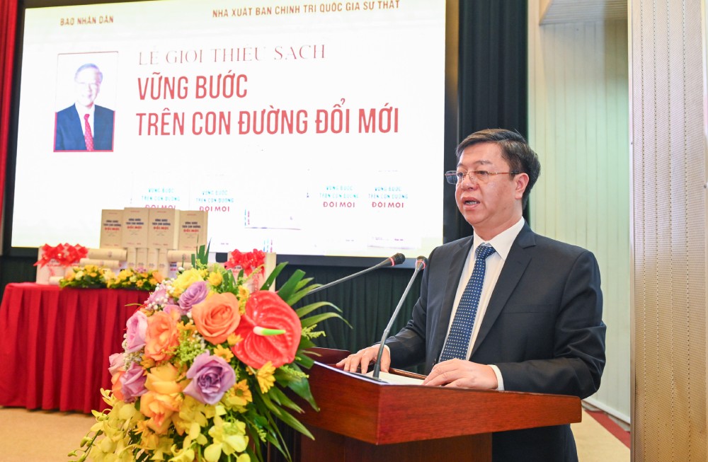 PGS.TS Vu Trong Lam - Giam doc, Tong Bien tap Nha xuat ban Chinh tri quoc gia Su that. Anh: T.Vuong