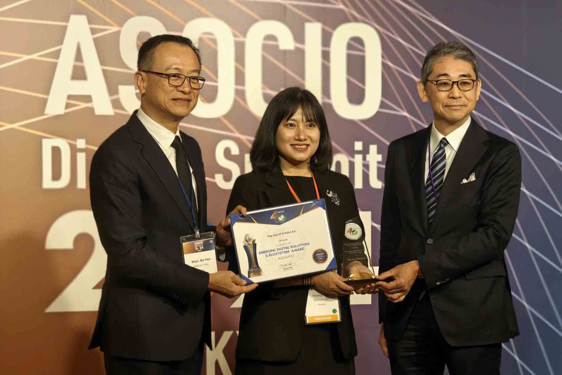 Vietjet SkyJoy Loyalty Program has just been honored with the ASOCIO DX Award 2024. Photo: Vietjet