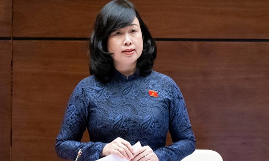 Bộ trưởng Đào Hồng Lan cho biết, Luật Dược sửa đổi sẽ giao lại quyền chủ động trong vấn đề mua sắm của nhà thuốc bệnh viện cho các cơ sở y tế. Ảnh: Quochoi.vn