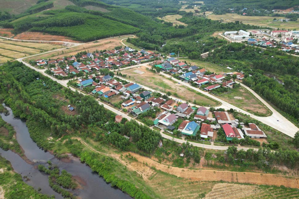 Resettlement area of ​​An Dung commune, An Lao mountainous district. Photo: Phuong Thao