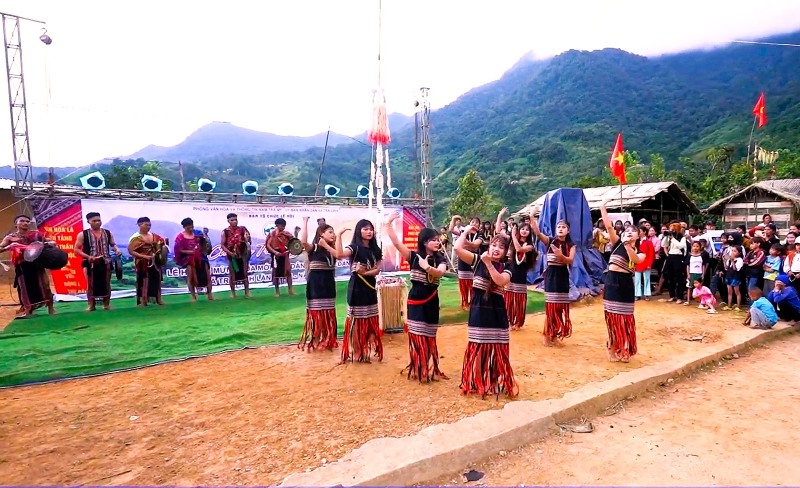 The 2024 New Rice Festival in Tra Linh Commune, Nam Tra My, Quang Nam Province is the largest ever. Photo: Nguyen Hoang