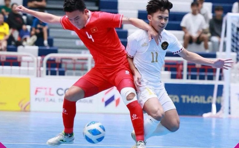Vietnam futsal team lost to Indonesia at the Southeast Asian Championship. Photo: FAT