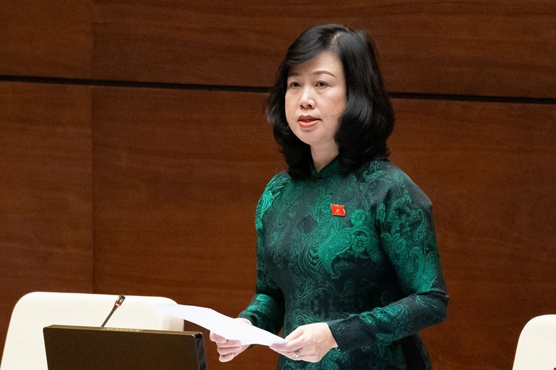 Responding to questions from National Assembly deputies, Minister of Health Dao Hong Lan admitted that in reality, some private clinics that were suspended have opened new facilities. Photo: Quochoi.vn