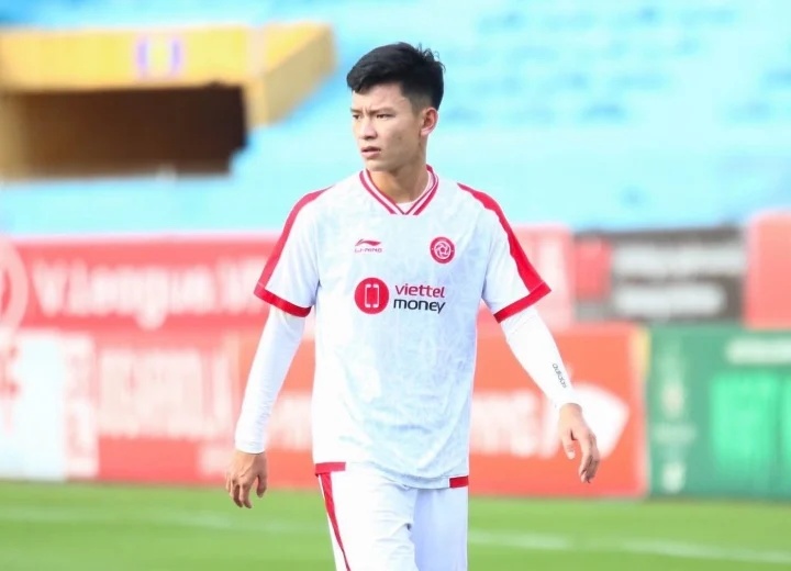 Phan Tuan Tai co man the hien on dinh ke tu dau mua giai V.League 2024-2025. Anh: TCVT