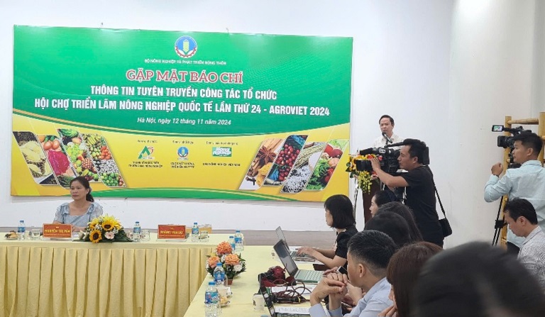 Trung tam Xuc tien thuong mai nong nghiep gioi thieu ve AgroViet 2024. Anh: Vu Long