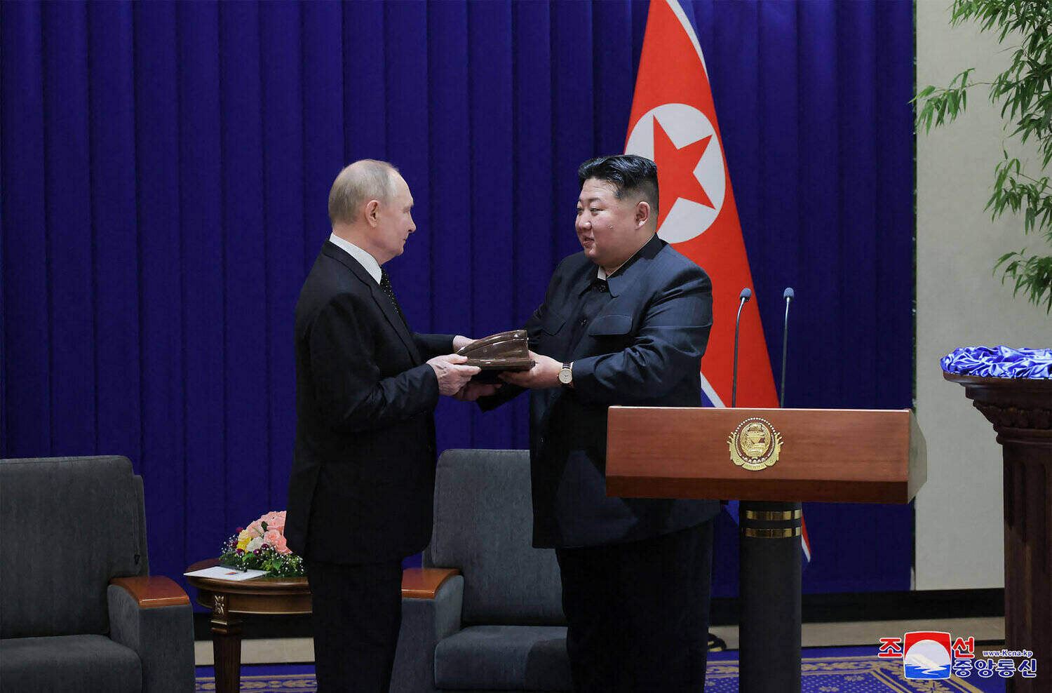 North Korean leader Kim Jong Un presents the Order of Kim Il Sung to Russian President Vladimir Putin in Pyongyang in June this year. Photo: AFP