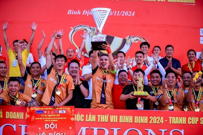 Young Dong Nai entrepreneurs crowned champions at the 2024 National Young Entrepreneurs Football Tournament. Photo: Organizing Committee
