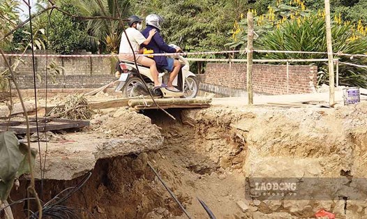 Ban Tuyên giáo Tỉnh ủy Điện Biên yêu cầu làm rõ nội dung doanh nghiệp tự ý cấm đường sau khi Báo Lao Động phản ảnh. Ảnh: Quang Đạt