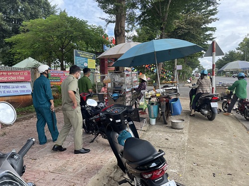 Road encroachment in Binh Phuoc. Illustration photo: Binh Long town information portal, Binh Phuoc
