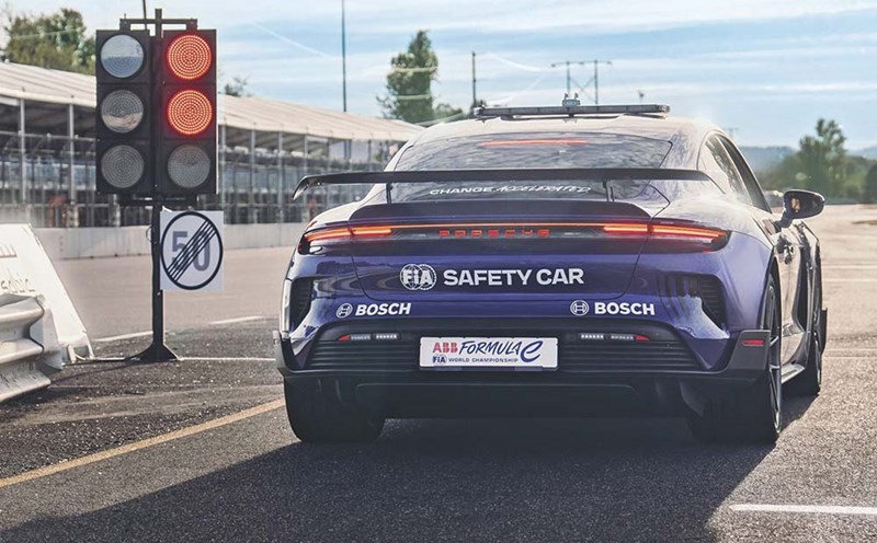 Electric cars are not allowed to compete at Willowbank Racetrack (Australia). Photo: Bosch
