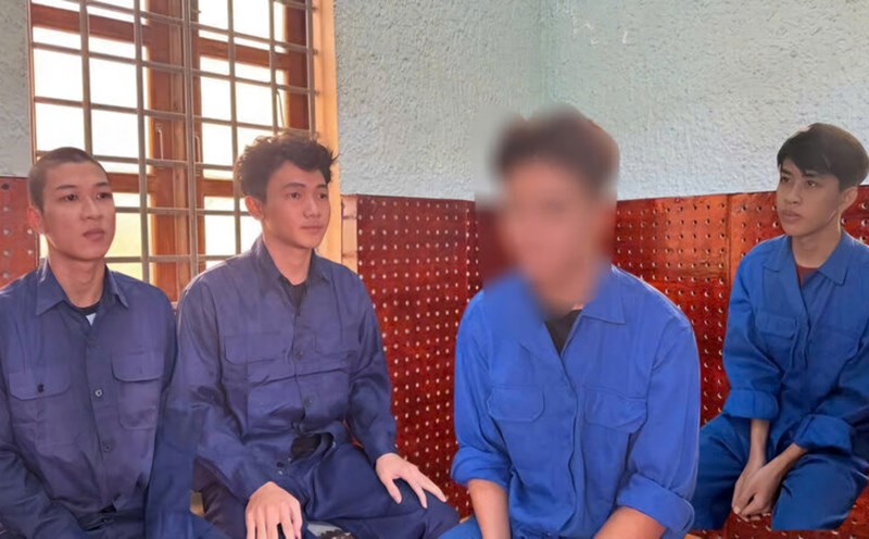 Four suspects arrested for disturbing public order related to murder. Photo: Provided by the police.