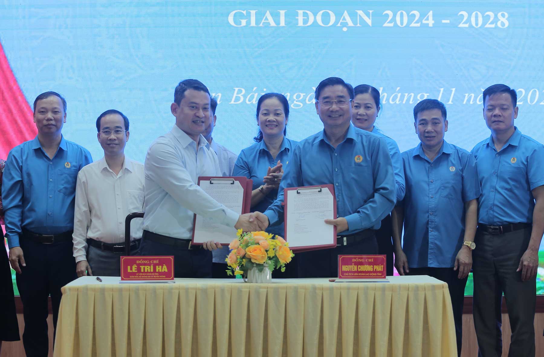 Signing ceremony of the Digital Transformation Coordination Plan for the period 2024 - 2028. Photo: Tran Bui