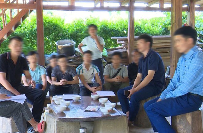 Bên cạnh hầu hết các trường hợp có việc làm, thu nhập ổn định thì vẫn có nhiều công nhân xuất khẩu lao động phải bỏ về nước. Ảnh: Anh Tâm