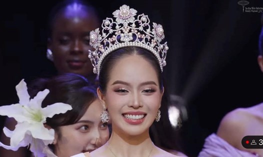 Hoa hậu Thanh Thủy là đại diện Việt Nam đầu tiên giành ngôi vị hoa hậu ở Miss International. Ảnh: Sen Vàng.