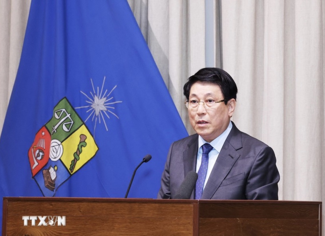 President Luong Cuong delivers a policy speech at the University of Chile. Photo: VNA