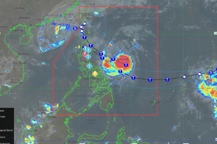 Bao Toraji co the dat den cuong do cuc dai truoc khi do bo dat lien Philippines. Anh: PAGASA