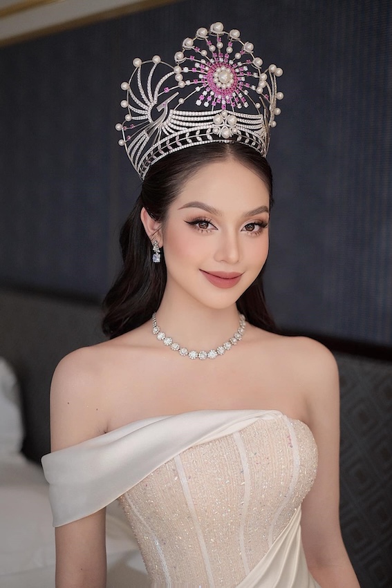 Bất ngờ nhan sắc Miss International Thanh Thủy trước khi phẫu thuật