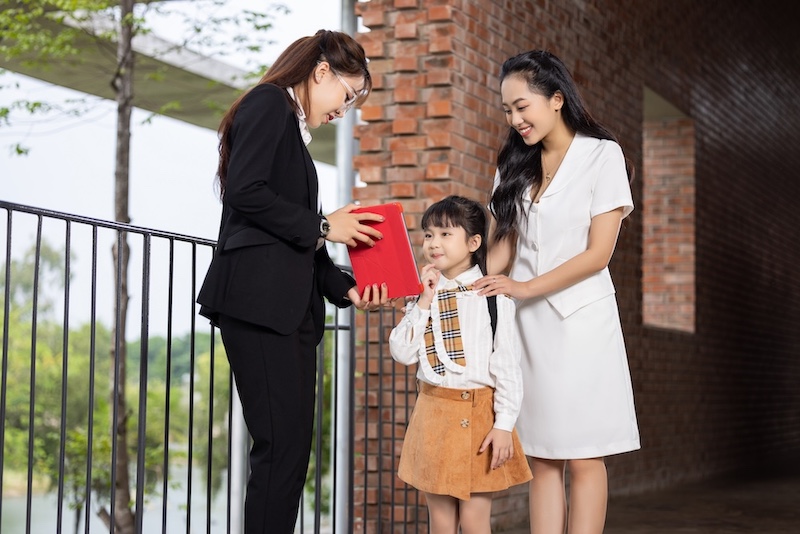 Connecting the network to schools creates visual lessons, no more learning and teaching alone. Photo: Provided by Viettel