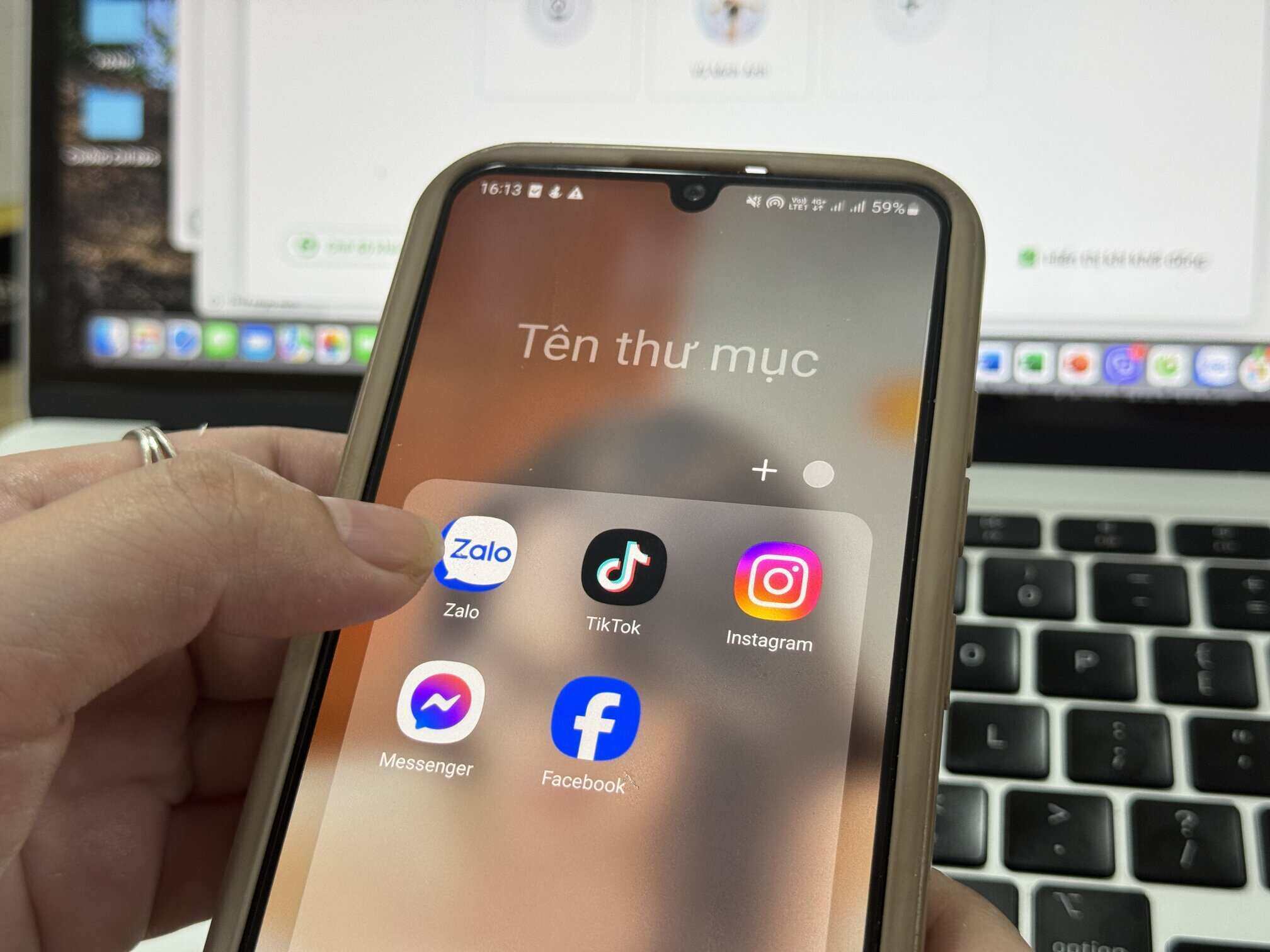 Zalo is a social networking application with many users in Vietnam. Photo: Anh Vu