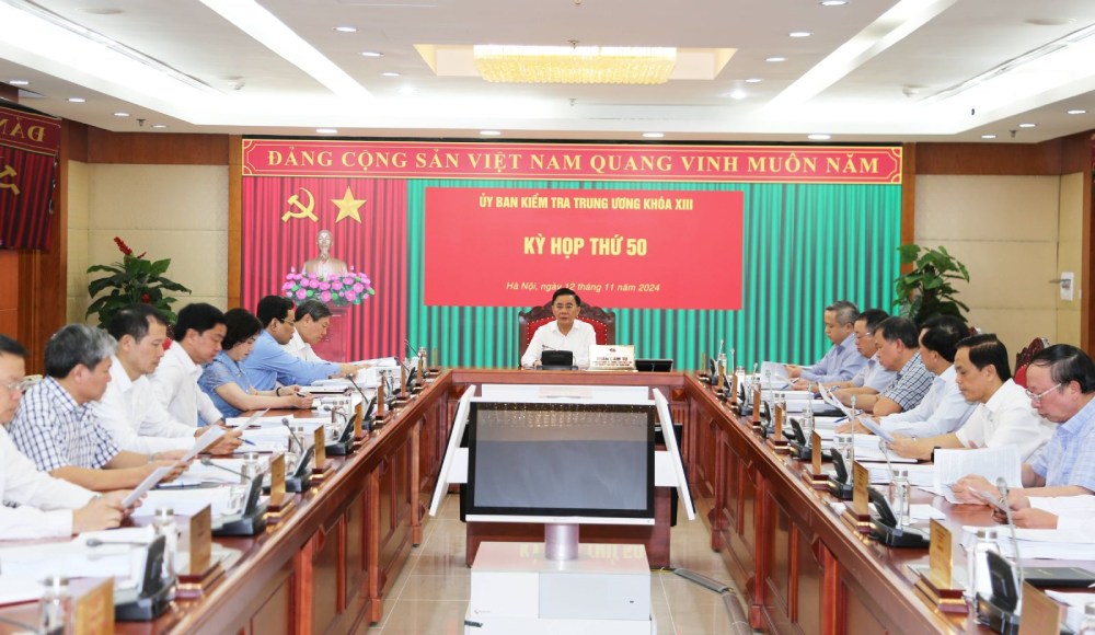 The Central Inspection Commission has just held its 50th meeting, considering disciplining many officials. Photo: Central Inspection Commission